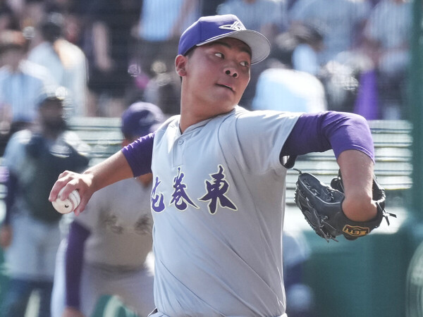 岡山学芸館戦で先発した花巻東・菅原駿　photo by Ryuki Matsuhashi