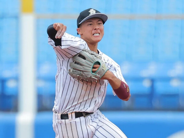主将としてチームを牽引し、今秋リーグ戦優勝を果たした亜細亜大・山里宝　photo by Sankei Visual
