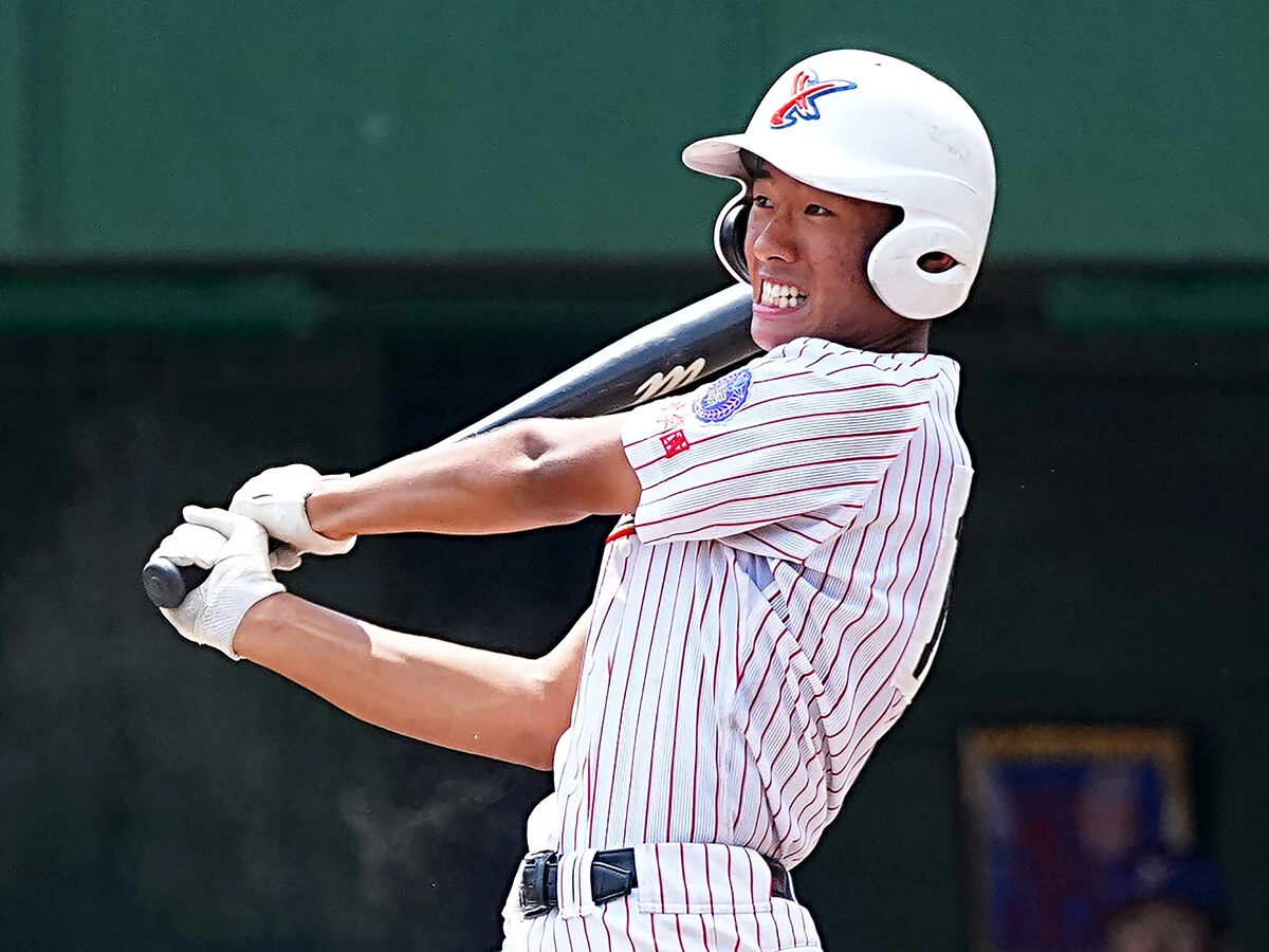 【高校野球】「こんな２年生がいたのか！」 190センチ大型野手、192センチ左腕...地方大会で見つけた"来年の主役候補"