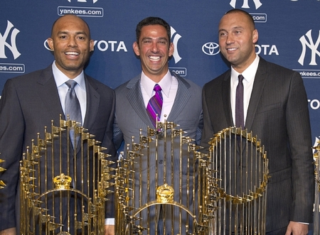 左から、マリアノ・リベラ（42歳）、ホルヘ・ポサダ（40歳）、デレク・ジーター（37歳）。ヤンキースの黄金時代を築いた生え抜きのベテランたち