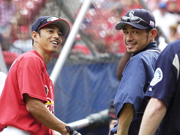 カージナルス時代の田口壮氏（左）とマリナーズ時代のイチロー氏　photo by Sankei Visual