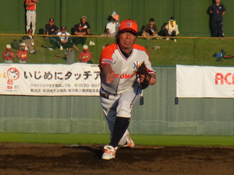 【プロ野球】「本当はもっとマウンドにいたい......」。高津臣吾、22年の選手生活に幕