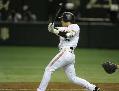 楽天戦で２試合連続連続先頭打者本塁打を放った長野久義だが、なかなか打率は上がってこない。