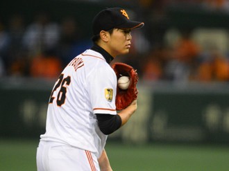 巨人の秘密 内海哲也の統率力が投手陣を蘇らせる プロ野球 集英社のスポーツ総合雑誌 スポルティーバ 公式サイト Web Sportiva