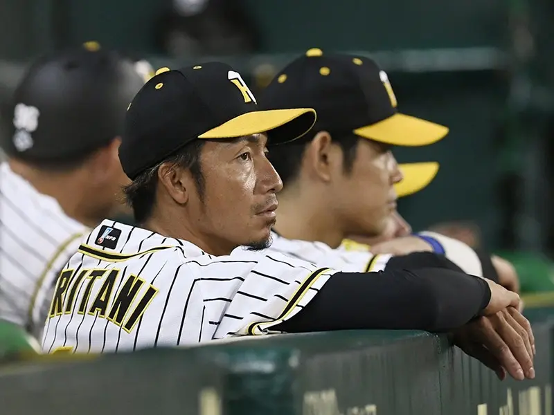 岡田彰布から鳥谷敬へエール チームを強くする無形の財産がある プロ野球 集英社のスポーツ総合雑誌 スポルティーバ 公式サイト Web Sportiva 岡田彰布から鳥谷敬へエール チームを強くする無形の財産がある プロ野球 集英社のスポーツ総合雑誌 スポルティーバ 公式サイト Web Sportiva