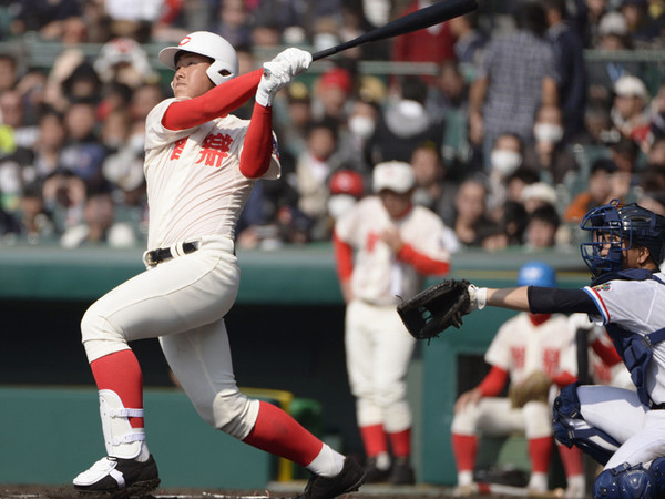 智弁学園時代、高校通算74本塁打を放った巨人・岡本和真