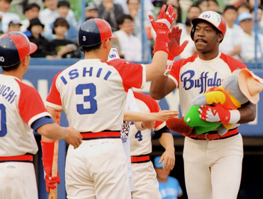 近鉄で開花。ブライアントは日本で本塁打アーチストになった
