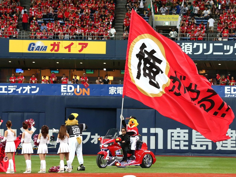 頭を下げる 常識からの改革 ダイエーとオリックスがパのビジネスを変えた プロ野球 集英社のスポーツ総合雑誌 スポルティーバ 公式サイト Web Sportiva