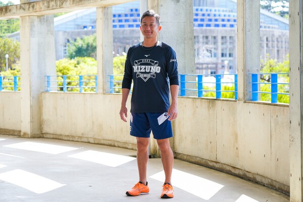 インタビューに応じた石川投手