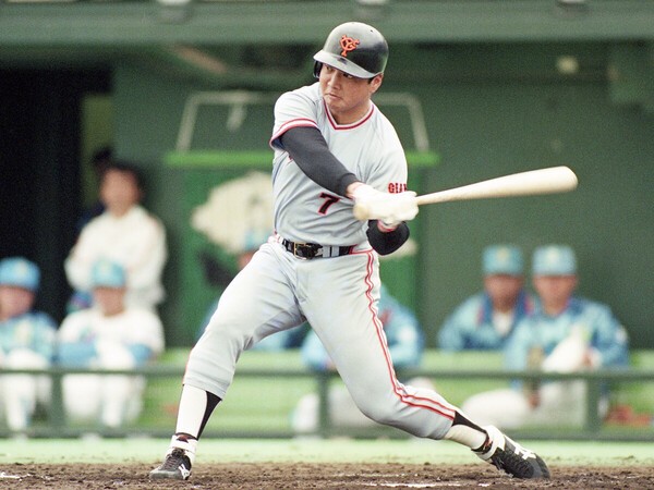1987年に打率.322、30本塁打をマークした吉村禎章