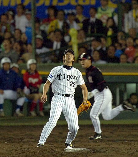 2005年日本シリーズ第３戦の７回表、ロッテの橋本将にタイムリーを打たれた阪神の藤川球児