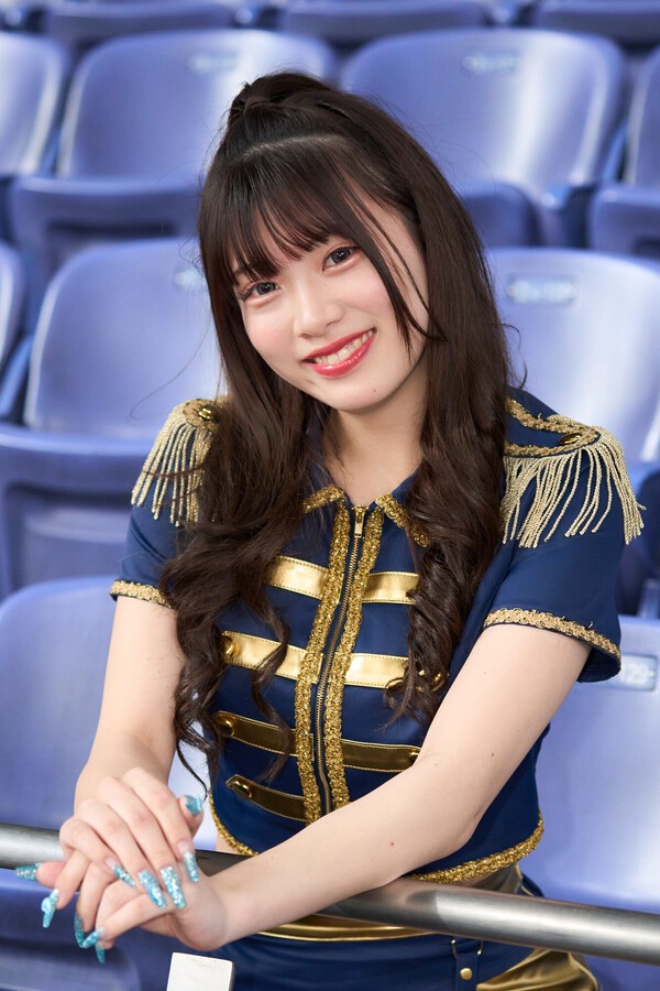 ヴォーカルのAYAKAさん。奈良県出身の２年目