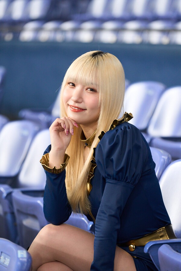 パフォーマーのSAAYAさん。大阪府出身の２年目