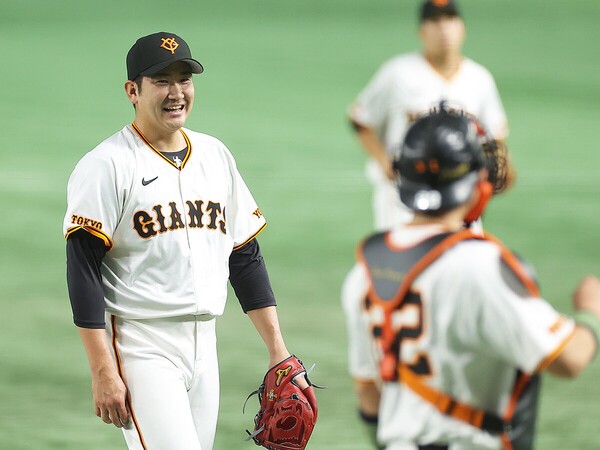 開幕から好調を続けている巨人・菅野智之photo by Sankei Visual