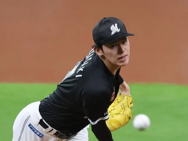 ポスティングシステムでのメジャー挑戦を表明した佐々木　photo by Sankei Visual