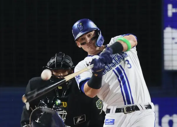 2024年のセ・リーグ首位打者、DeNAのオースティン　photo by Sankei Visual