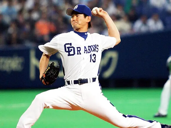 通算407セーブ、1002試合登板など、数々の伝説的記録を残した岩瀬仁紀氏　photo by Sankei Visual