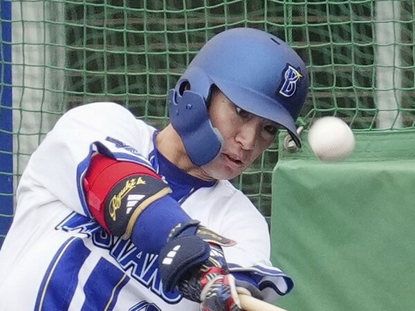 高木氏は度会隆輝の打撃力アップを評価したが......　photo by Sankei Visual