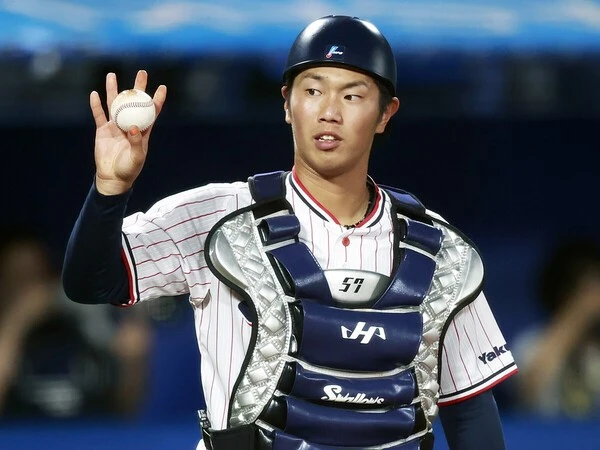 今季、ケガからの復帰を目指す古賀優大　photo by Koike Yoshihiro