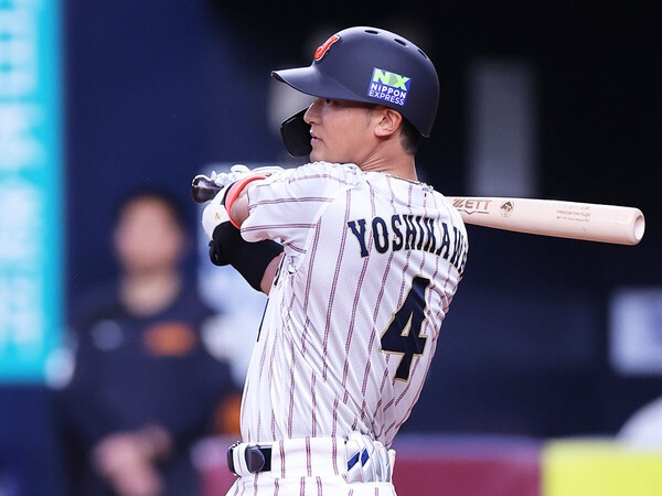 オランダとの強化試合で攻守に躍動した吉川尚輝　photo by Sankei Visual