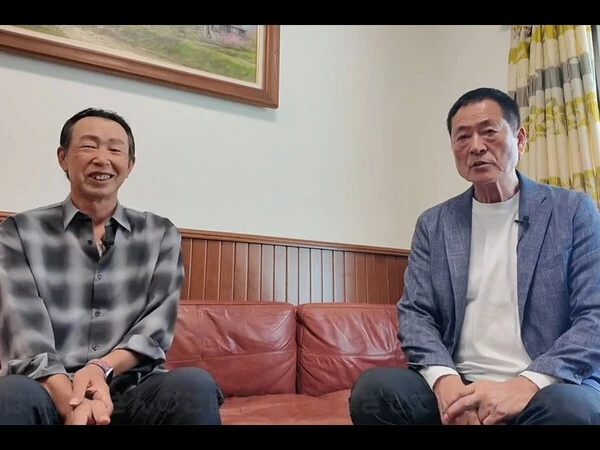 対談で今季の巨人について語った篠塚氏（左）と中畑氏