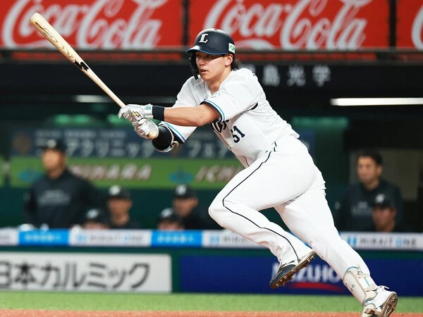 シーズン序盤は西武の「不動の１番」としてチームの快進撃を支えた西川愛也　photo by Sankei Visual
