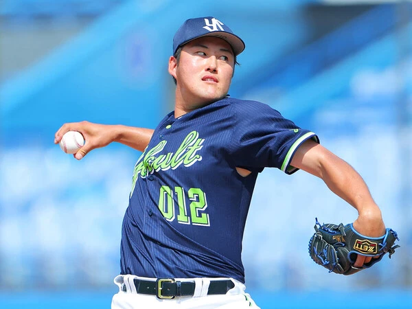 最速159キロを誇るヤクルト・廣澤優photo by Sankei Visual