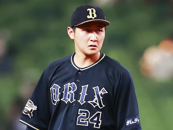 ７年連続ゴールデングラブ賞の源田壮亮の牙城を崩し、初受賞を果たしたオリックス・紅林弘太郎photo by Koike Yoshihiro