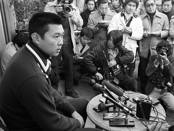 阪神からトレードという形で巨人入りが決まった江川卓photo by Kyodo News