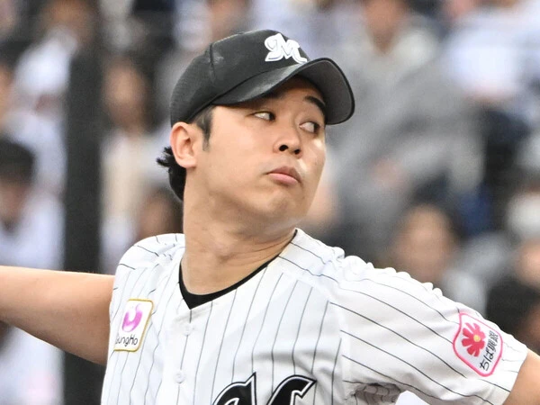 WBCでも活躍し、注目を集めた種市篤暉　photo by Sankei Visual