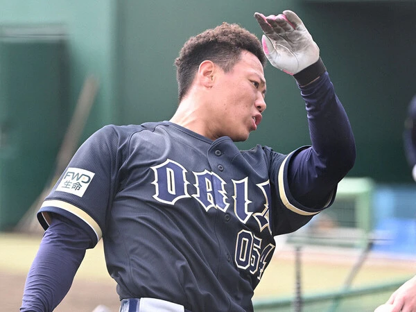 支配下登録を目指して練習に励むオリックス２年目の寺本聖一　photo by Nikkan sports