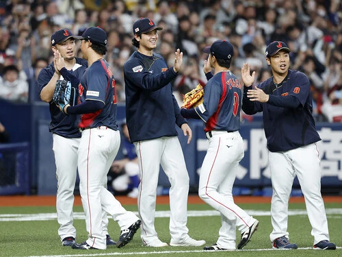 連日、強化試合の模様が大々的に報道されてきたWBC日本代表 photo by Kyodo news