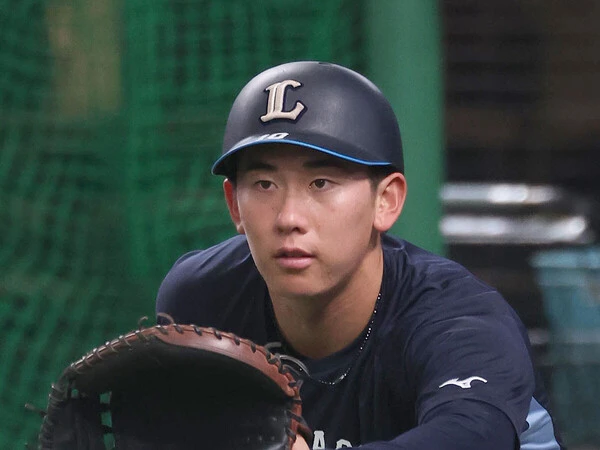 捕手として１年目から活躍する西武の小島大河　photo by Sankei Visual
