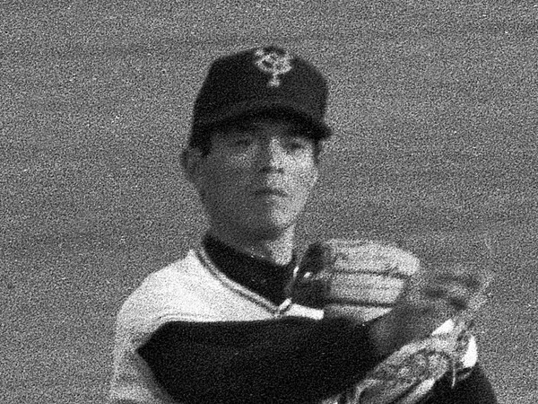 巨人の名ショートとして長らく活躍した河埜和正氏　photo by Sankei Visual