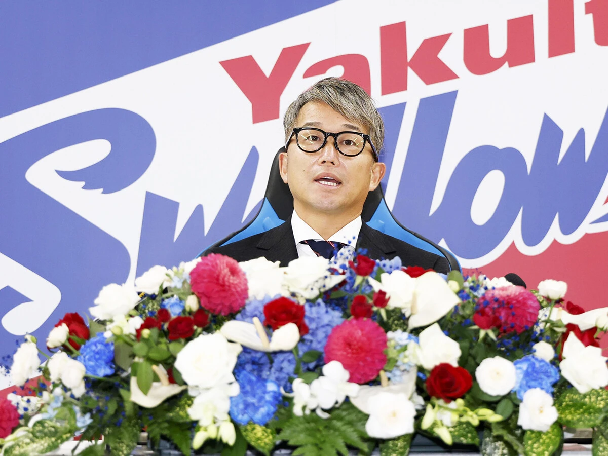 【プロ野球】「一緒にキャッチボールしようよ」 石川雅規が悩める後輩たちに伝え続けたこと　山野、高橋、奥川が明かす"大先輩の教え"