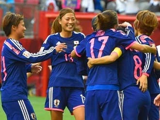 なでしこw杯 骨折退場の安藤梢が残した 勝ち点3以上のもの サッカー代表 集英社のスポーツ総合雑誌 スポルティーバ 公式サイト Web Sportiva なでしこw杯 骨折退場の安藤梢が残した 勝ち点3以上のもの サッカー代表 集英社のスポーツ総合雑誌 スポルティーバ 公式サイト Web Sportiva