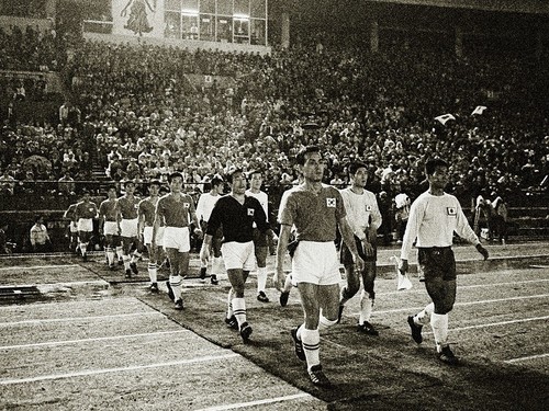 1967年メキシコ五輪予選の日韓戦はドロー。これが翌年の銅メダル獲得へつながった　photo by AFLO