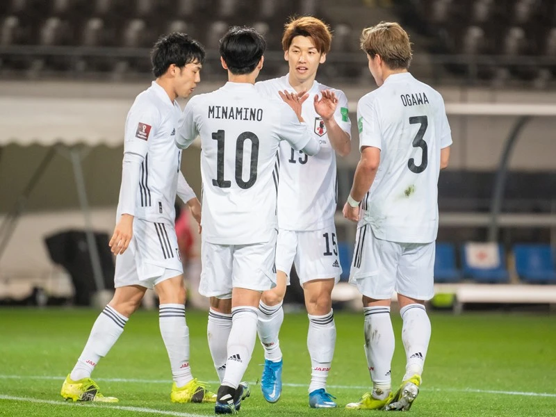 内田篤人と佐藤寿人が日韓戦を解説 Football Time 25 集英社のスポーツ総合雑誌 スポルティーバ 公式サイト Web Sportiva