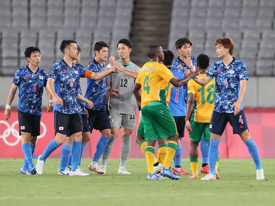 初戦の南アフリカ戦を１－０で勝利した日本