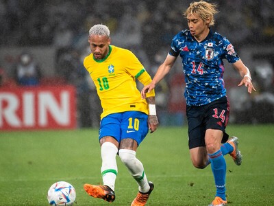 日本代表戦をブラジル代表はどう感じたか ファウルがひどい と非難の嵐 サッカー代表 集英社のスポーツ総合雑誌 スポルティーバ 公式サイト Web Sportiva