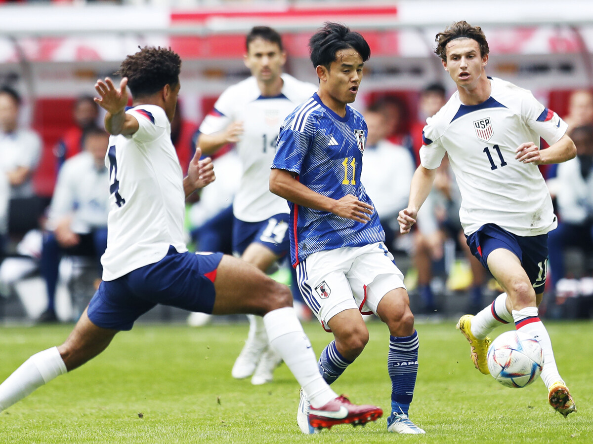 サッカー日本代表にスペインの名伯楽が辛口評価。「攻撃は緩く、明らかにコンビネーション不足」