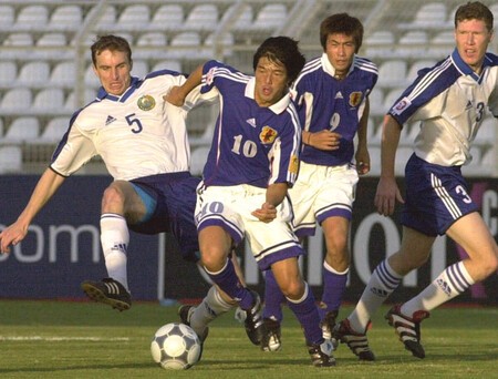 2000年のアジアカップ優勝に大きく貢献した名波浩。photo by Kyodo News
