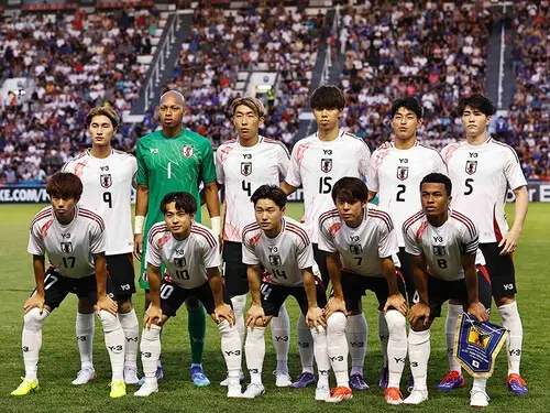 五輪前のテストマッチで開催国フランスに１－１で引き分けた日本代表 photo by Mutsu Kawamori／MUTSUFOTOGRAFIA