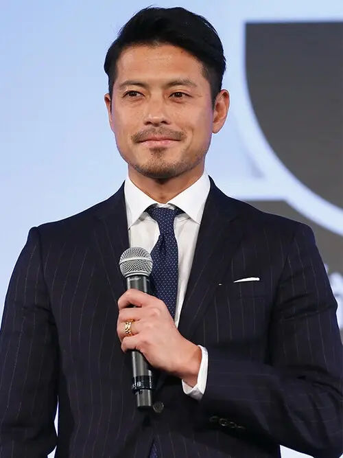 現役引退後、実業家に転身した鈴木啓太　photo by AFLO SPORT