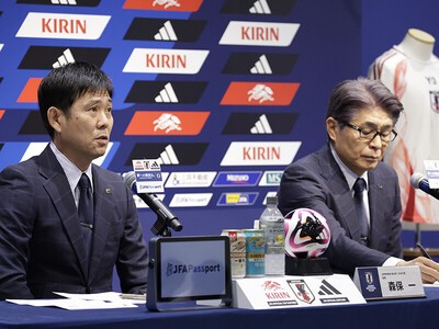 Ｗ杯予選の日本代表メンバーを発表する森保一監督と山本昌邦ナショナルチームダイレクター photo by Fujita Masato