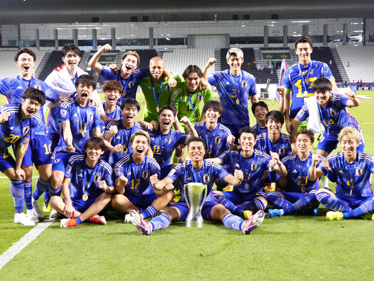 在庫処分】 こうはるハーランド黒150EPL杯1 エムバペ炎W杯1⚽子供 