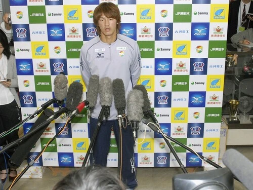 【サッカー事件簿】ドイツＷ杯にサプライズ選出された巻誠一郎だが、ジーコが求めるものは自らの持ち味とは違った