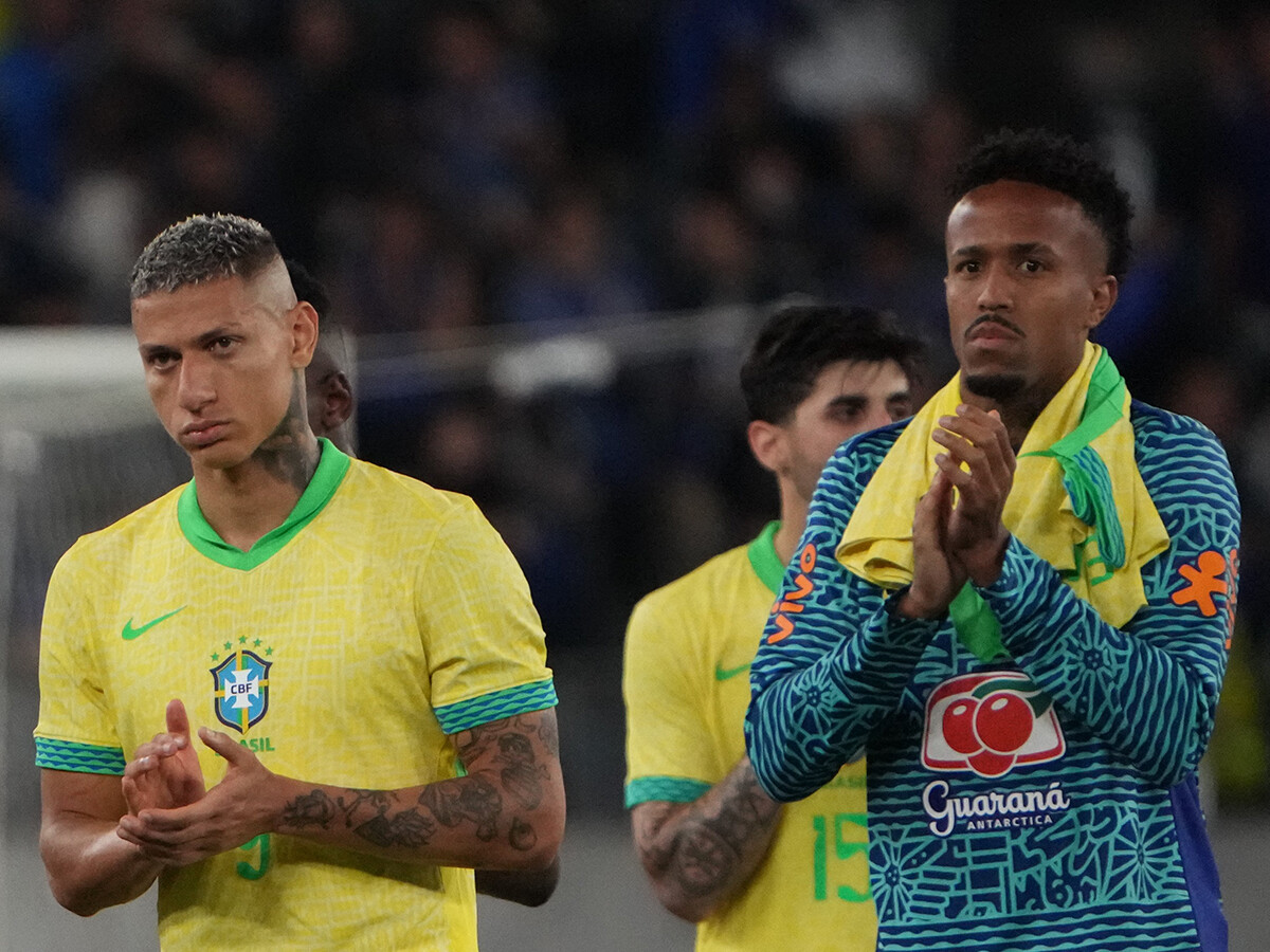 サッカー日本代表にまさかの「歴史的敗北」 ブラジルに「ミスの連鎖」はなぜ起きたのか