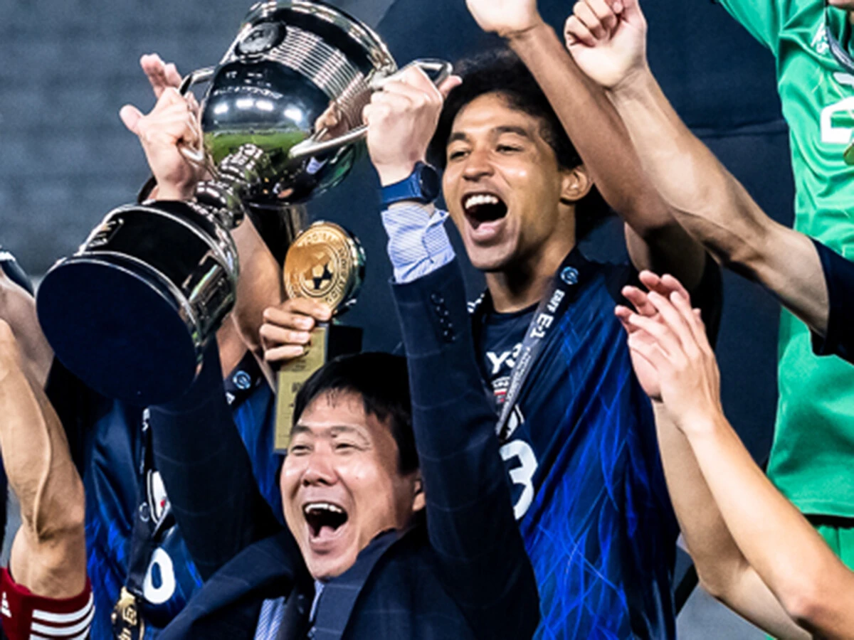 サッカー日本代表のアウェー戦のサポーター数が激減したのはなぜか　「特殊性」を再認識