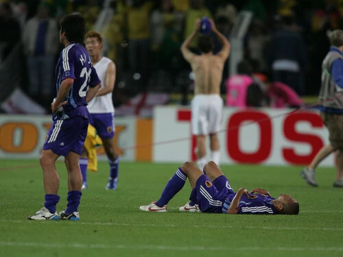 2006年ドイツワールドカップ、ブラジルに敗れてグループリーグ敗退が決まった日本代表 photo by Masato Fujita